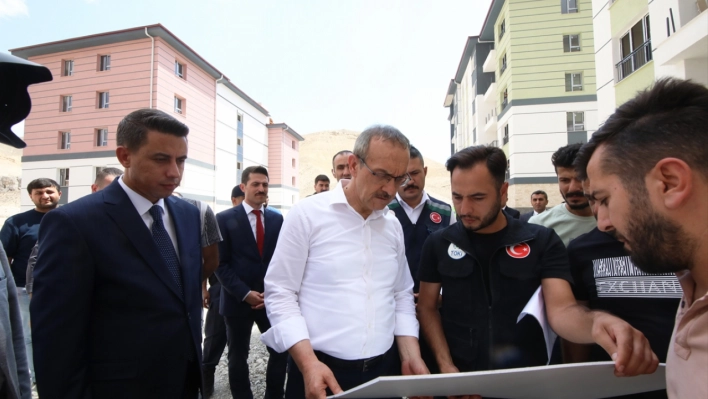 Deprem konutları teslimata hazırlanıyor