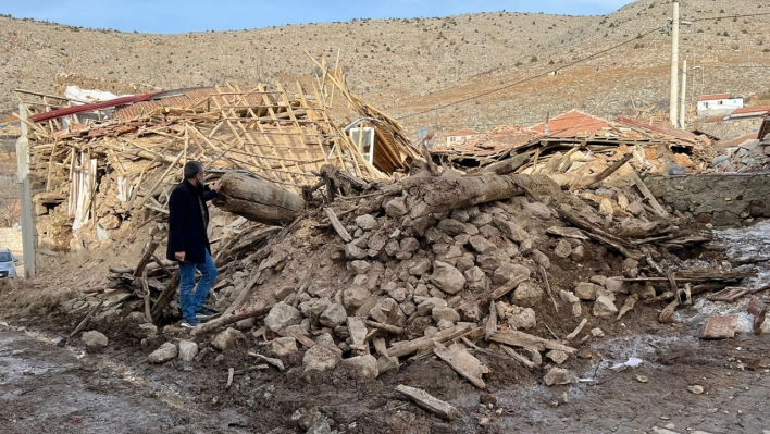 Depremzede yetiştiricilere faizsiz ahır kredisi desteği