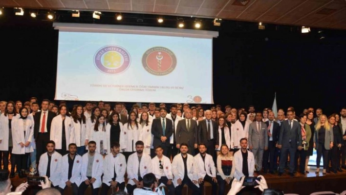 Dicle'de veteriner adayları beyaza büründü