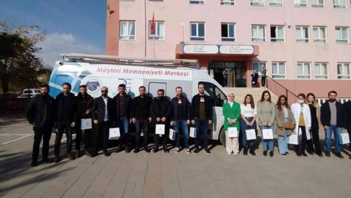 Dicle Elektrik personeli 6 ilde 43 okulda bin öğretmenle görüştü