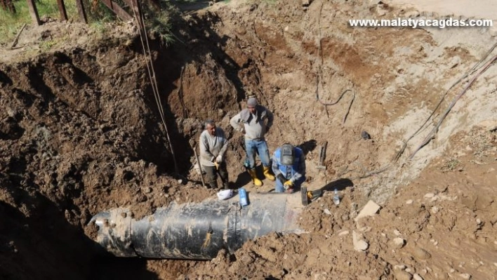 DİSKİ, içme suyu hattındaki arızayı kısa sürede giderdi