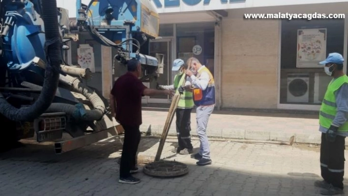 DİSKİ, selden etkilenen Arhavi'de çalışmalarını sürdürüyor