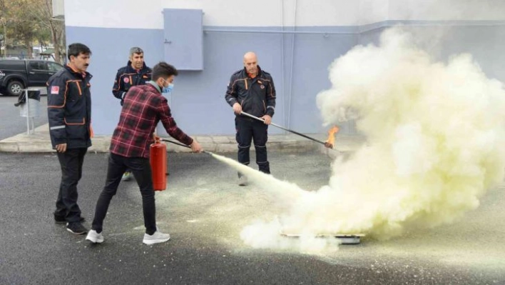 Diyarbakır'da akademi lise öğrencilerine afet eğitimi verildi