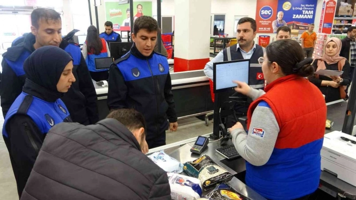 Diyarbakır'da fiyat etiketi tarihi olmayan iki iş yerine idari para cezası