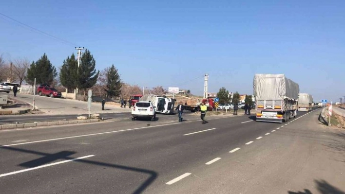 Diyarbakır'da kamyonet ile otomobil çarpıştı: 1 ağır yaralı