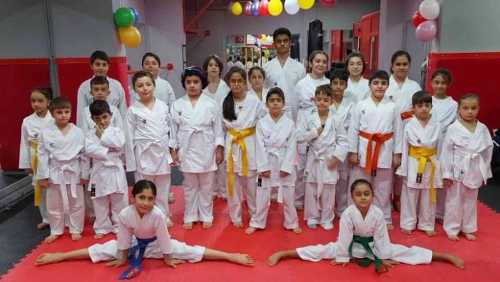 Diyarbakır'da Karate Kuşak Terfi sınavı yapıldı