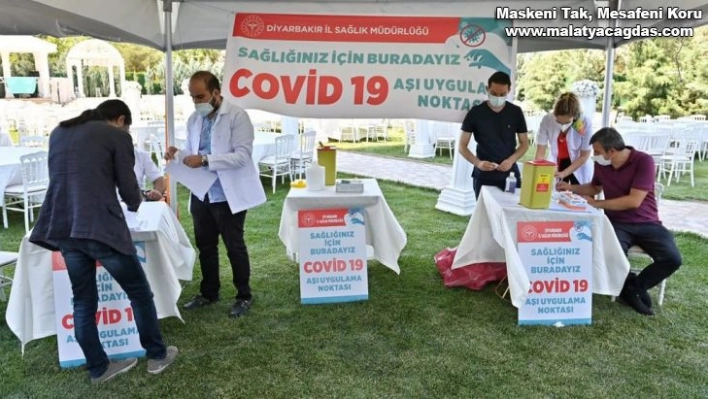 Diyarbakır Öğretmenevinde Covid-19 aşı uygulama noktası kuruldu