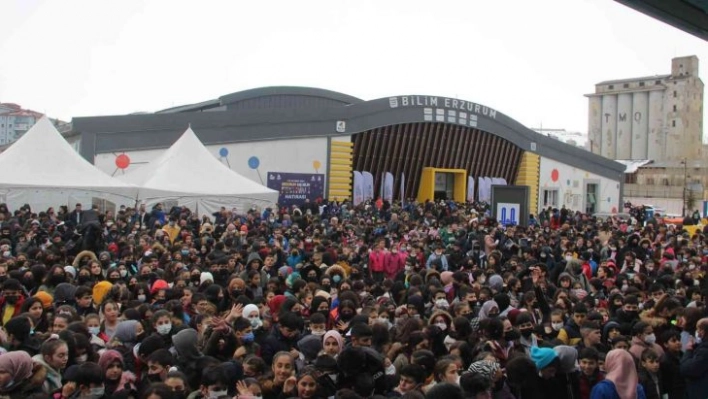 Doğu Anadolu'nun en büyük Bilim Merkezi Erzurum'da açıldı