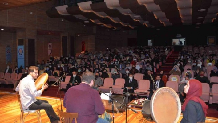 DÜ'de Yunus Emre ve Hacı Bektaş Veli anıldı