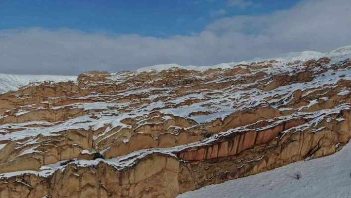 Dünya'daki Mars'a kar yağdı