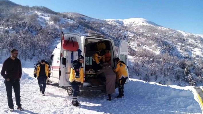 Ekipler Covid-19 şüpheli hasta için seferber oldu