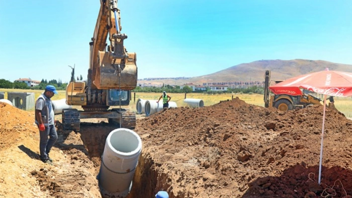 Elazığ Belediyesi Altyapı Yenileme Çalışmaları Sürüyor