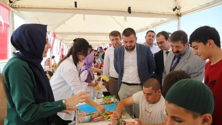 Elazığ Belediyesi Bilim Şenliği'ne Çocuklardan Yoğun İlgi