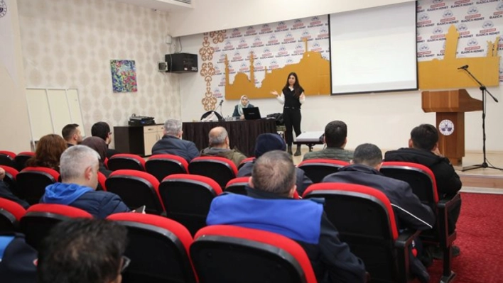 Elazığ Belediyesi'nden Personeline Seminer