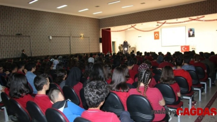 Elazığ'da  'Şehit ve Gazilere Saygı Konferansı'