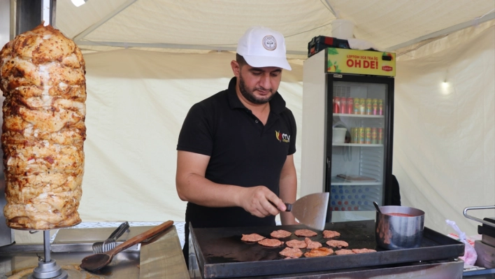 Elazığ'da 6. Geleneksel Salçalı Köfte ve Gastronomi Festivali başladı