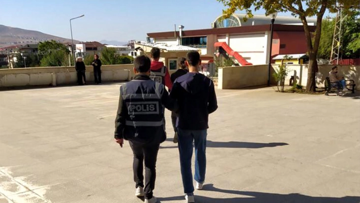 Elazığ'da aranan 2 hükümlü yakalandı