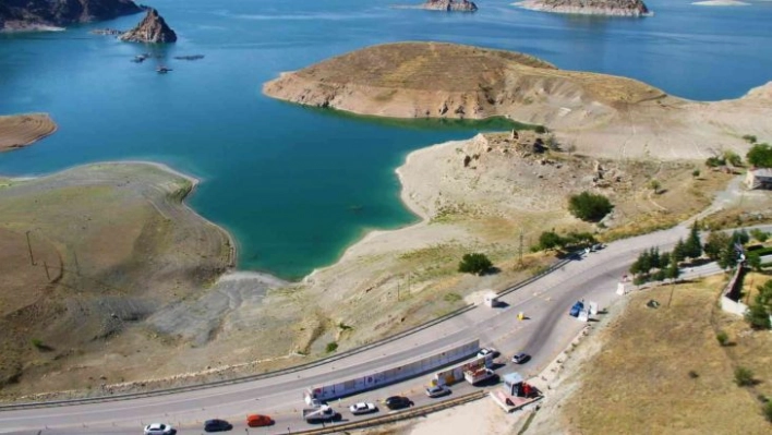 Elazığ'da bayram öncesi helikopter destekli trafik denetimi