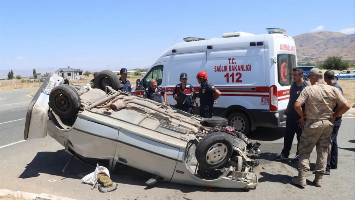 Elazığ'da devrilen otomobildeki 1 kişi öldü