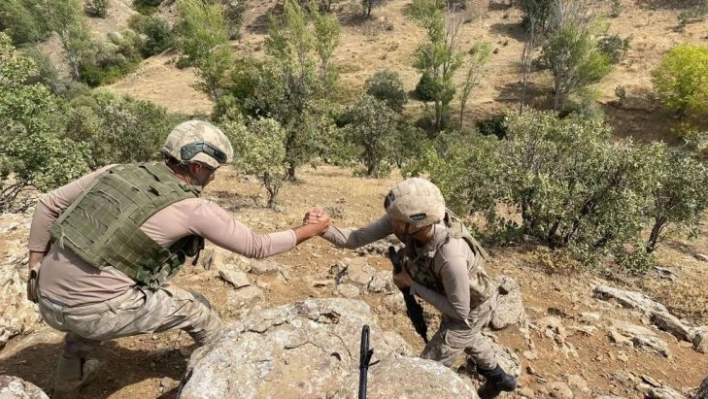 Elazığ'da Eren Abluka - 38 Jandarma Er Cem Havale Operasyonu başlatıldı