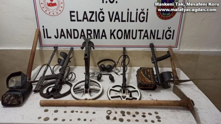 Elazığ'da kaçak kazı operasyonu: 4 gözaltı