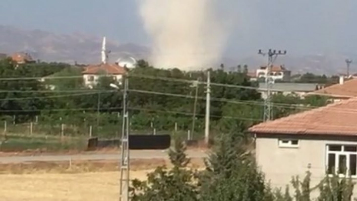 Elazığ'da oluşan hortum korkuttu