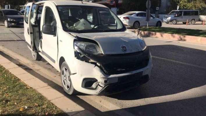 Elazığ'da trafik kazası: 4 yaralı