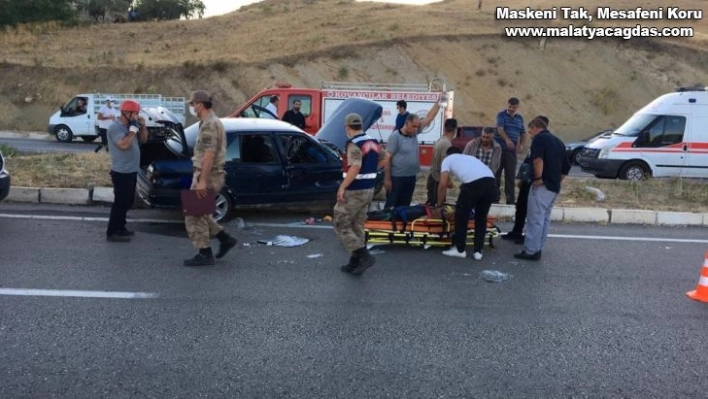 Elazığ'da trafik kazası: 5 yaralı