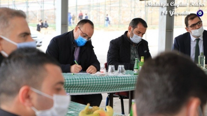 Elazığ'da Vali Erkaya Yırık'ın başlattığı halk buluşmaları sürüyor