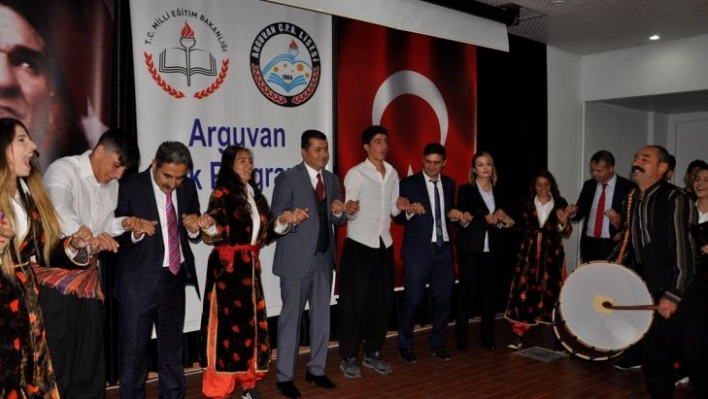 Arguvan'da 29 Ekim Cumhuriyet Bayramı