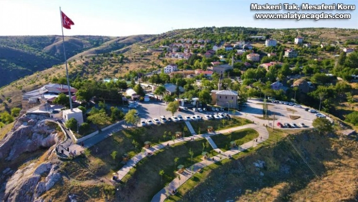 Elazığ'ın turizme açılan kapısı Harput'a ziyaretçiler gelmeye başladı