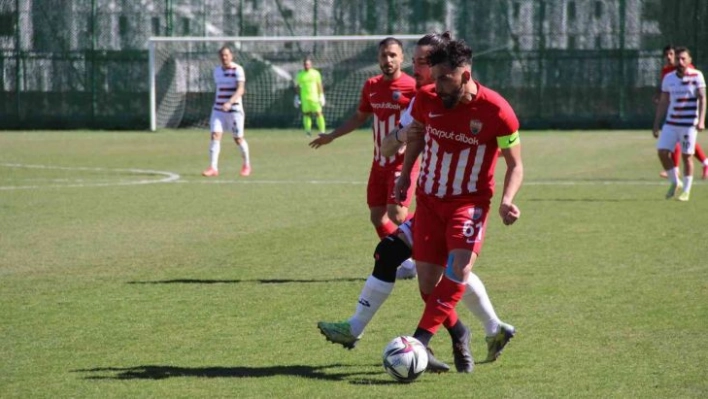 Elazığ Karakoçan FK'da iki ayrılık