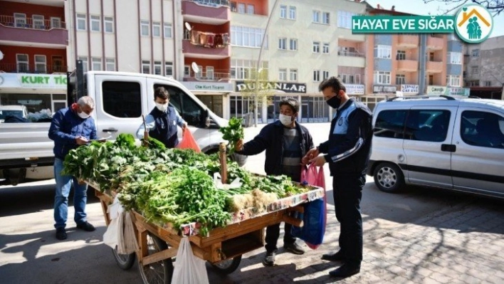 Elbistan Belediyesi'nden seyyar satıcılara destek