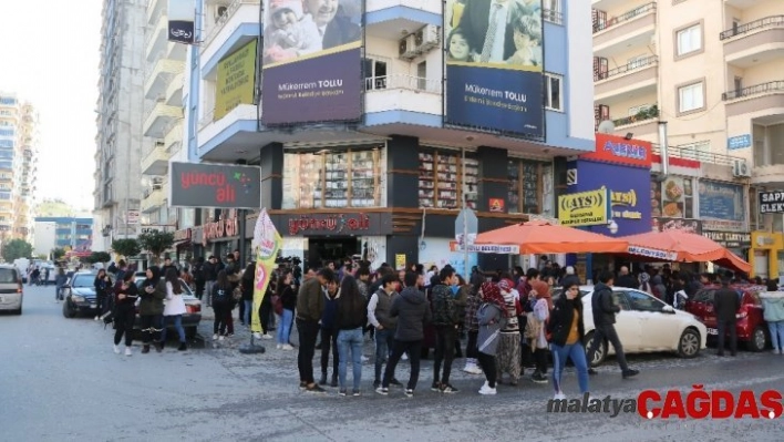 Erdemli Belediyesi Kurs Merkezi'nde yeni dönem kayıt sınavı yapıldı