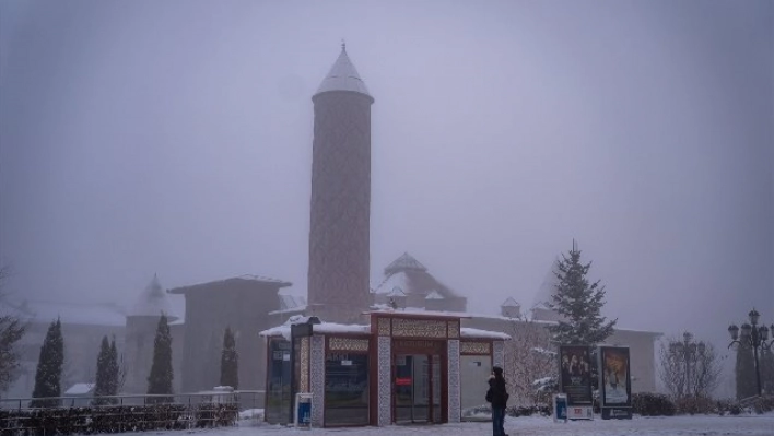 Erzurum, Ağrı, Ardahan ve Kars yeniden beyaza büründü