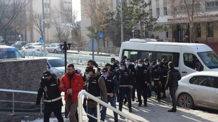 Erzurum'da suç çetesi çökertildi