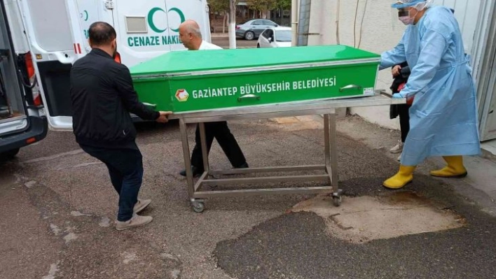 Eşinin cenazesine yetişmeye çalışırken kazada öldü