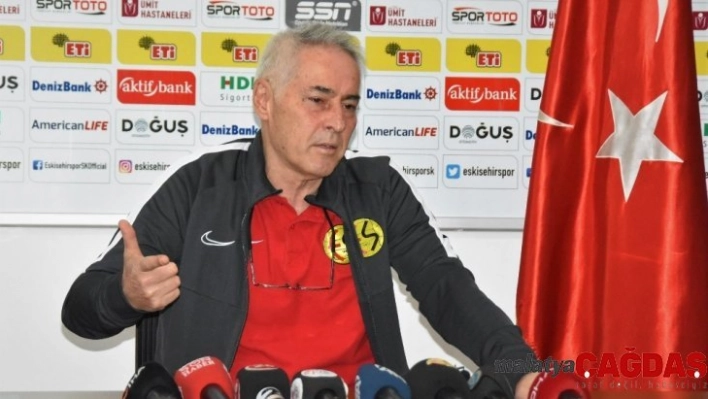 Eskişehirspor Teknik Direktörü Demirbakan'dan camiaya 'Mustafa Denizli' göndermesi