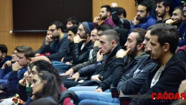 ETÜ'de 'Savunma Sanayi ve Askeri Kara Araçları' konferans ve söyleşisi gerçekleştirildi