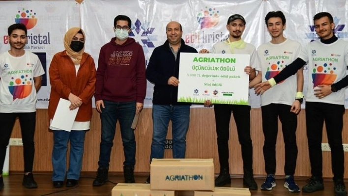 ETÜ tarafından lisans ve lisansüstü öğrencilerine yönelik hackathon etkinliği düzenlendi