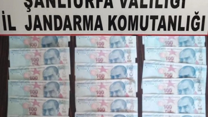 Eve düzenlenen operasyonda sahte banknotlar ele geçirildi