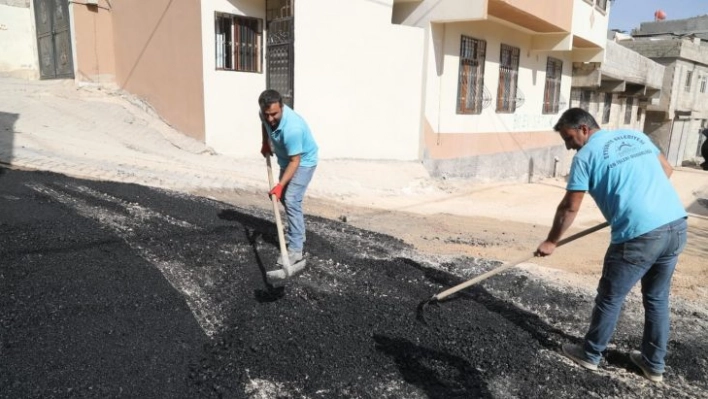 Eyyübiye'de caddeler asfaltlanıyor