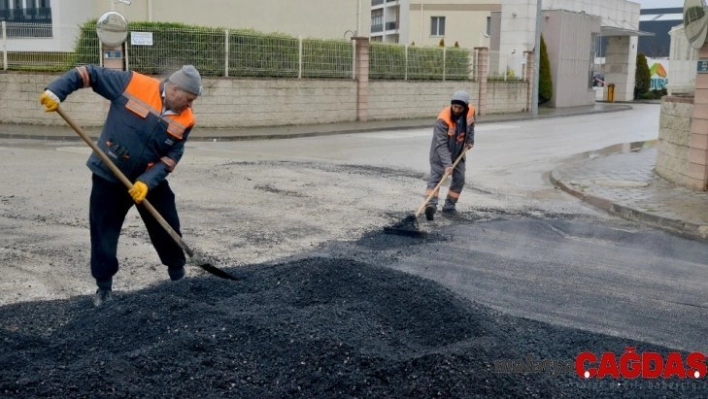 Fen İşleri ekipleri 9 mahallede çalışıyor