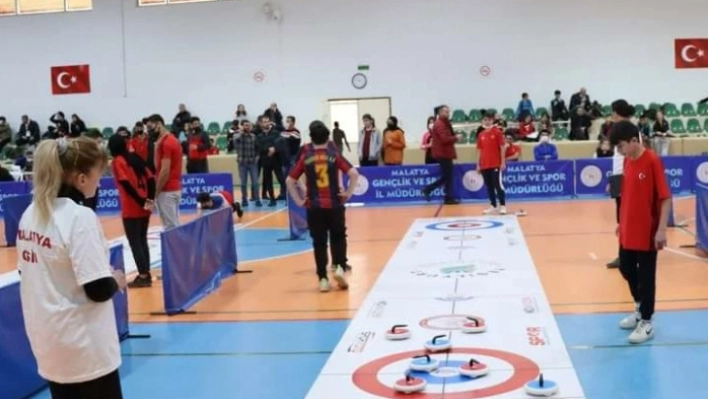 Floor Curling Grup Şampiyonasında Türkiye Şampiyonası heyecanı