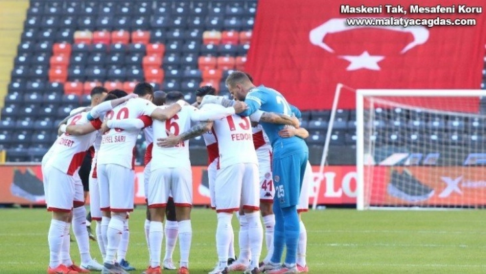 FT Antalyaspor, yenilmezlik serisini 10 maça çıkardı