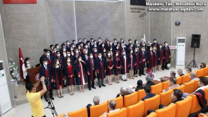 FÜ Diş Hekimliği Fakültesi ikinci yılında 64 mezun verdi