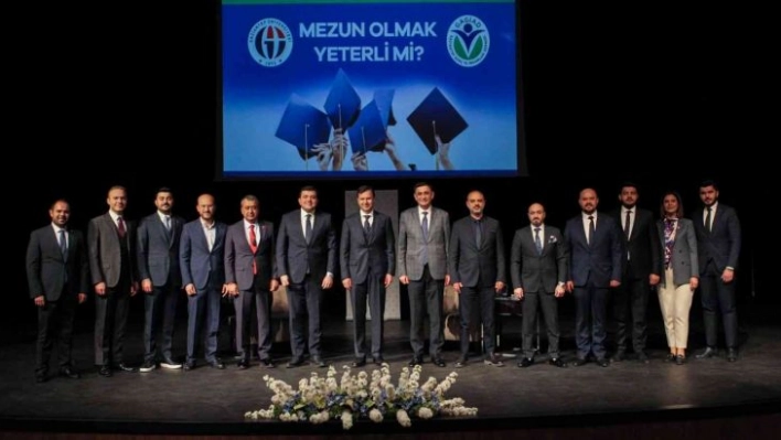 GAGİAD'dan ''mezun olmak yeterli mi'' söyleşisi