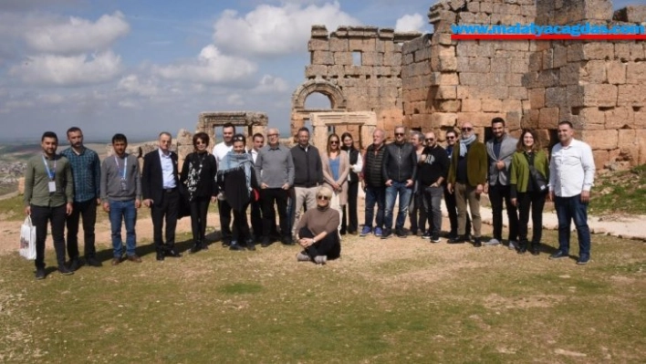 Gazetelerin genel yayın yönetmenlerinden Zerzevan Kalesine ziyaret