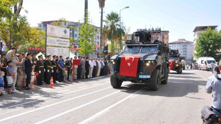 Gaziantep'in ilçelerinde 30 Ağustos coşkusu