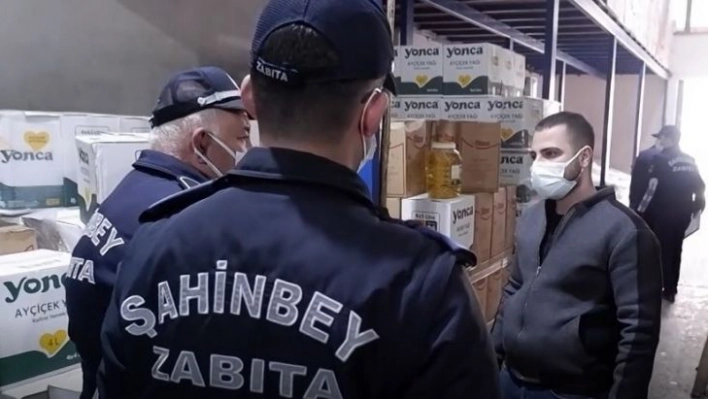 Gaziantep'te 15 bin litre ayçiçek yağının stoklandığı ortaya çıktı